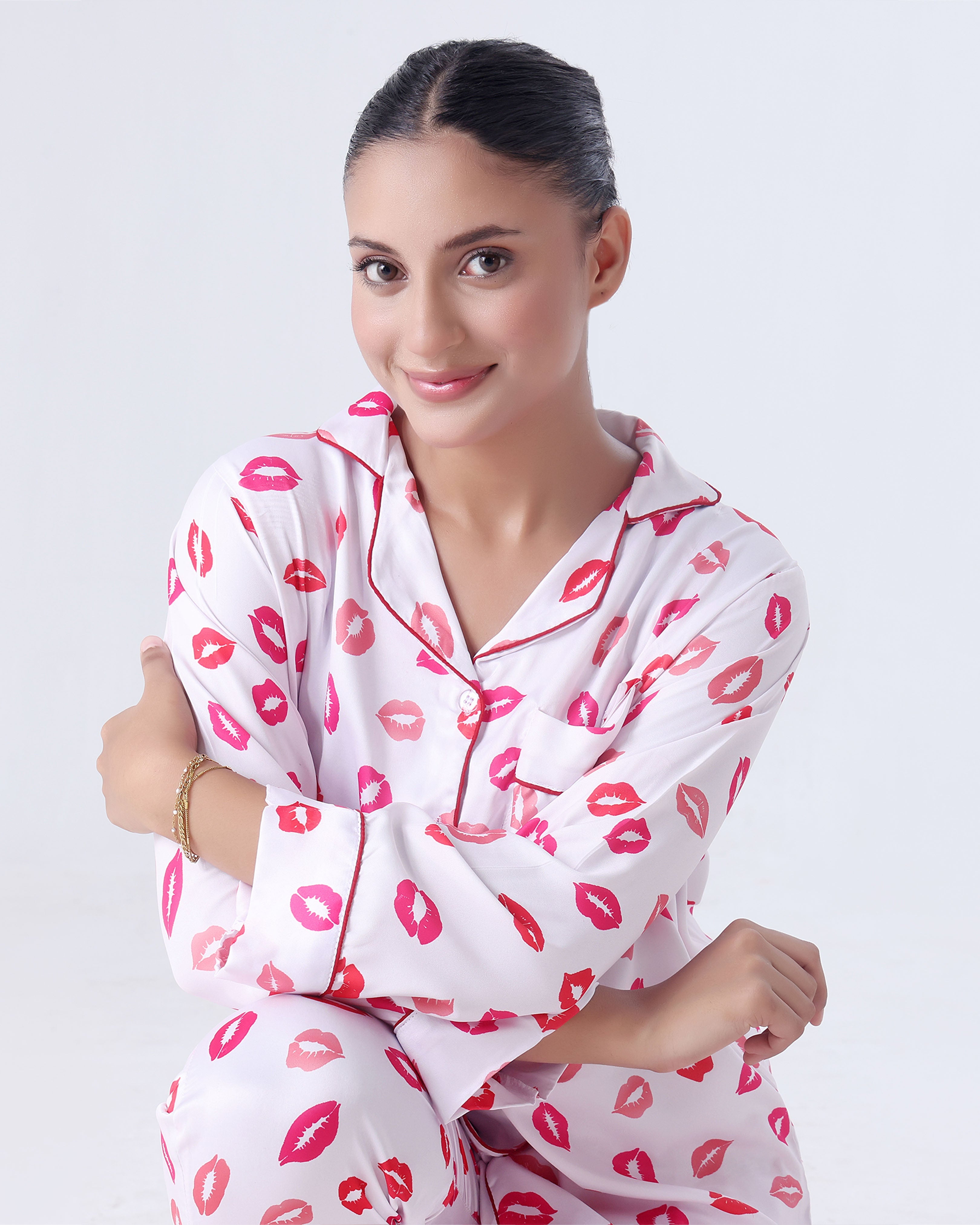 Silk Pajama Suit with Scrunchie - Lush Lips