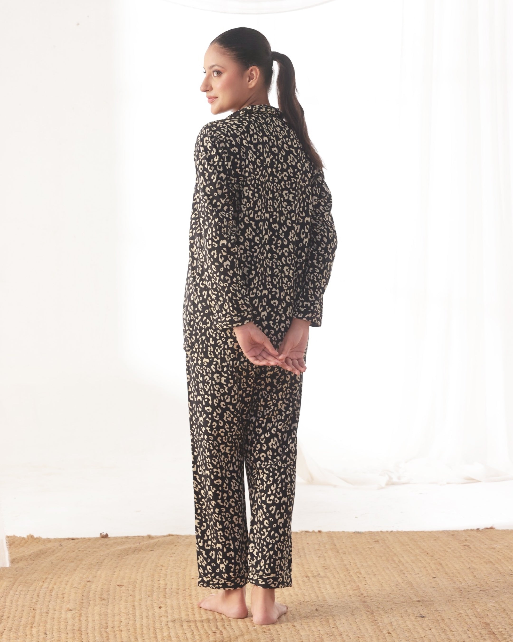 Linen Pajama Suit - Wild Lounge